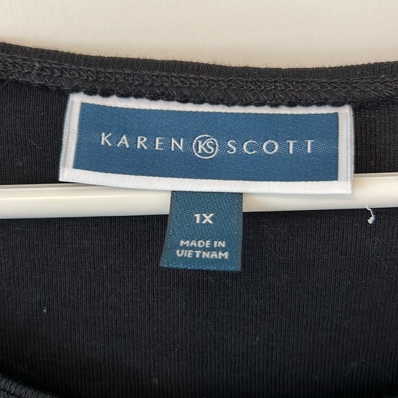 Karen Scott NWT. 1X black shirt with fall pumpkin - Picture 3 of 6